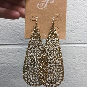 Plunder earrings